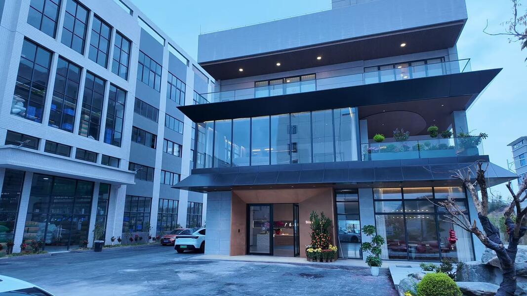 CHINA FOSHAN QIJUNHONG PLASTIC PRODUCTS MANUFACTORY CO.,LTD Perfil da companhia